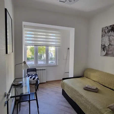 Sunny Centralapartment -3 Bedrooms ,private Parking شقة