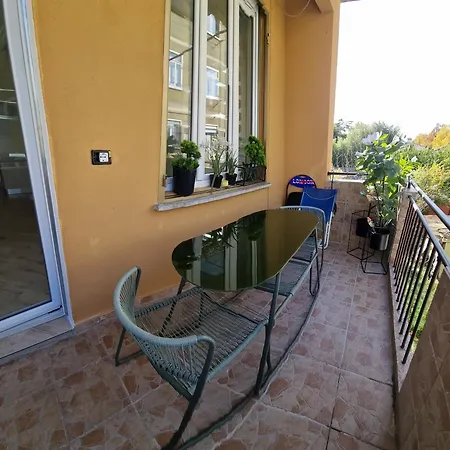 Apartament Sunny Centralapartment -3 Bedrooms ,private Parking *