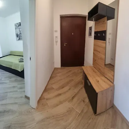Sunny Centralapartment -3 Bedrooms ,private Parking Appartement *