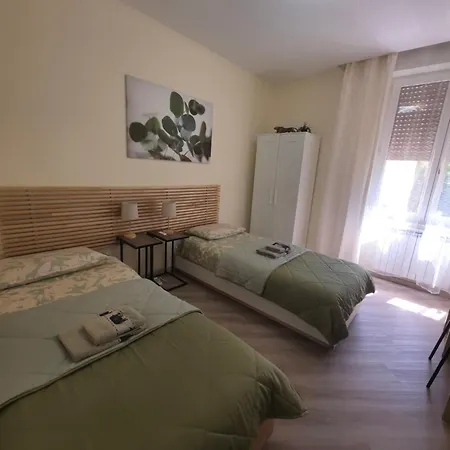 Sunny Centralapartment -3 Bedrooms ,private Parking Appartement